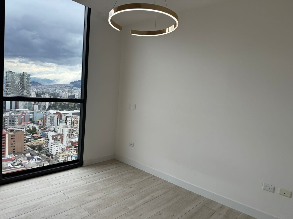 Departamento de 2 Dormitorios con Hermosa Vista en Venta Sector El Batán