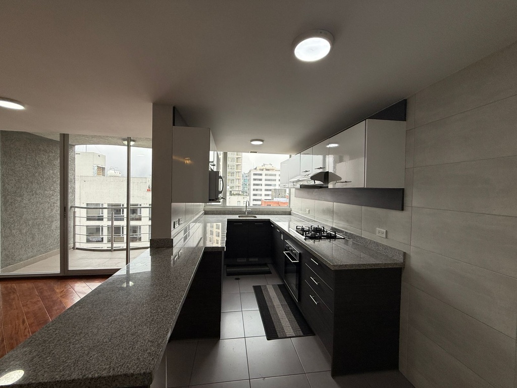 Departamento de 2 Dormitorios + Estudio en Venta Sector La Carolina