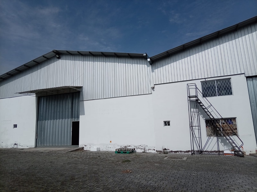 Galpón en Venta Parque Industrial Amaguaña