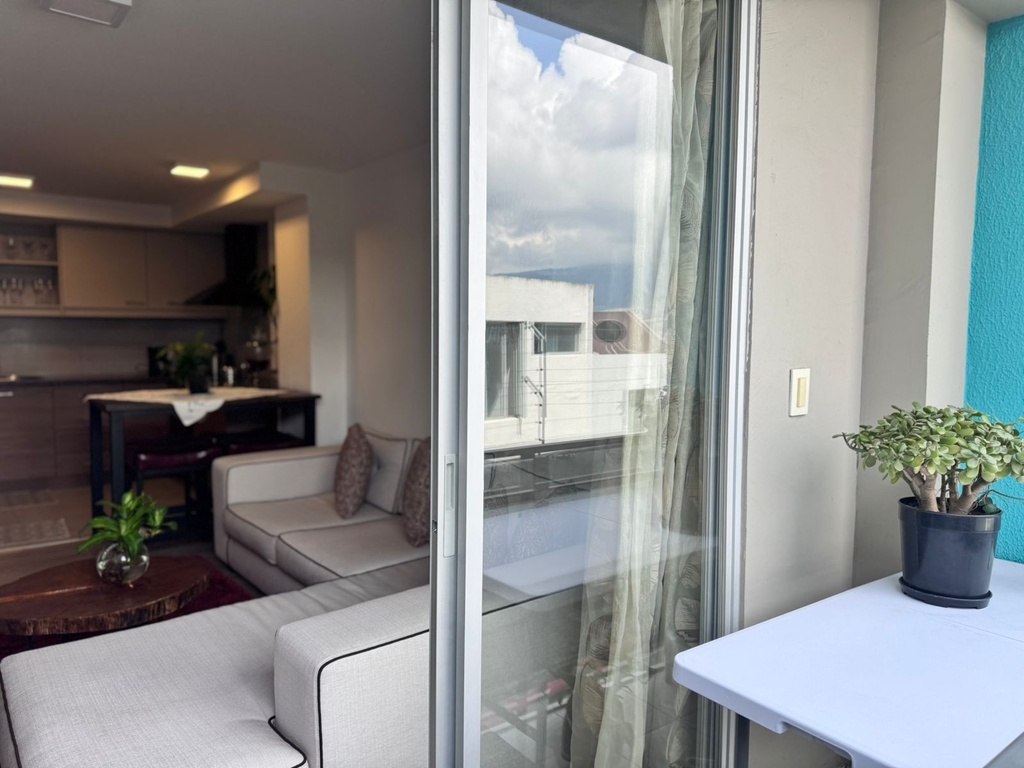 Suite Moderna en Alquiler Sector Solca