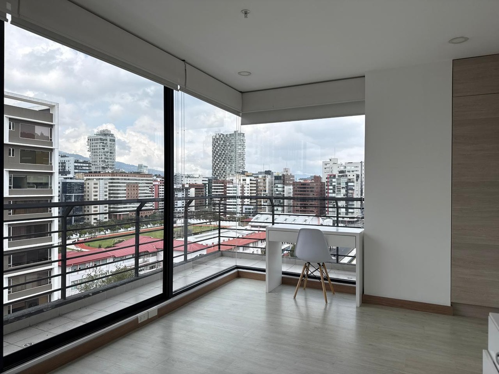 Departamento con Excelente Ubicación en Alquiler Sector República del Salvador