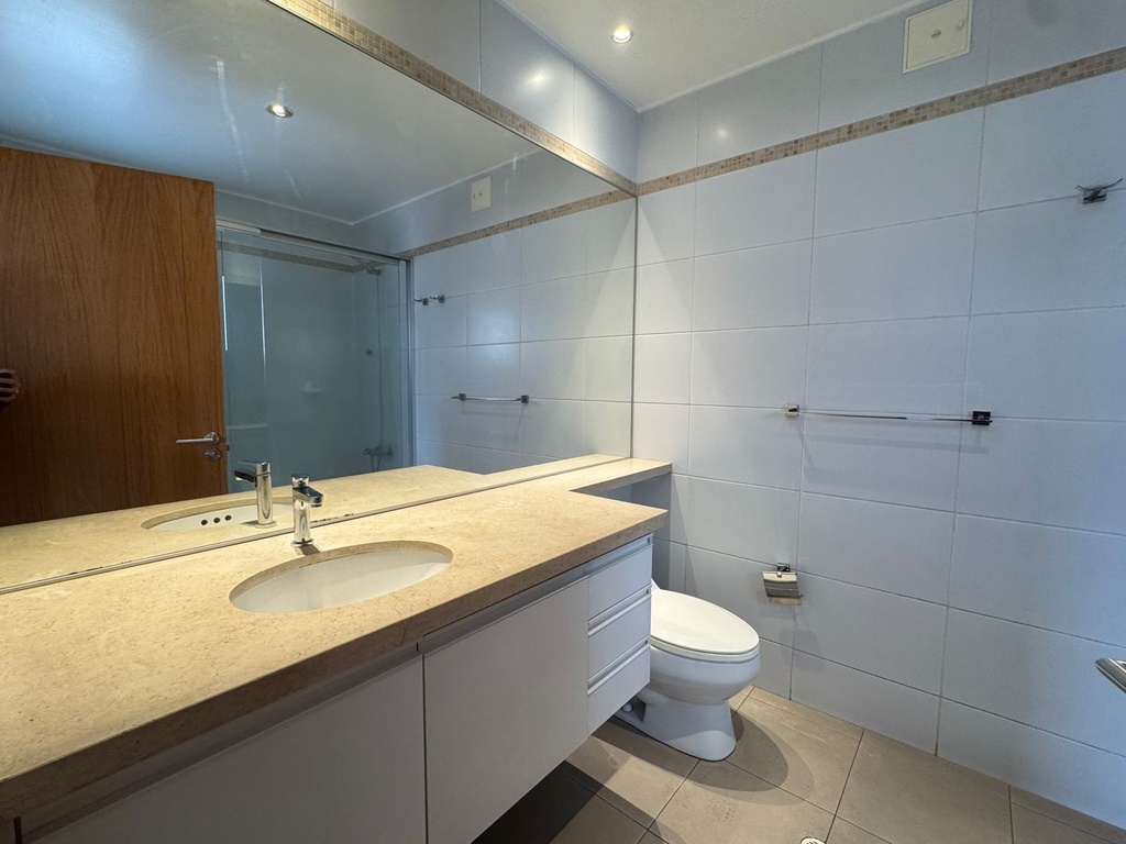 Suite Moderna en Alquiler Sector La Coruña