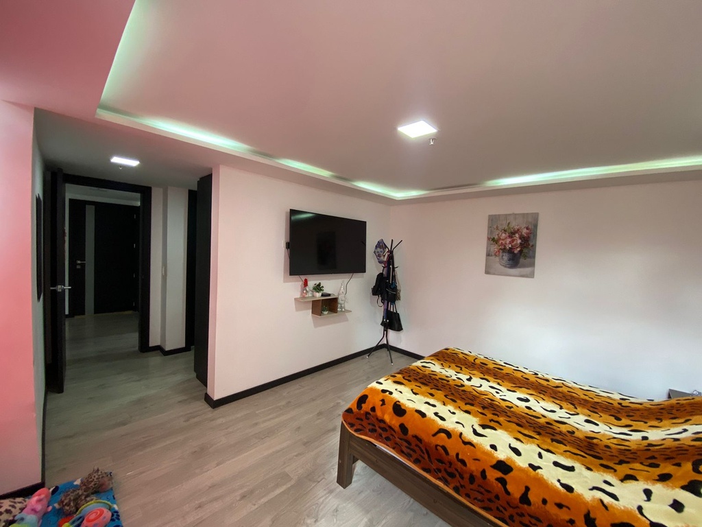 Departamento 3 Dormitorios - Tomás de Berlanga y 6 de Diciembre