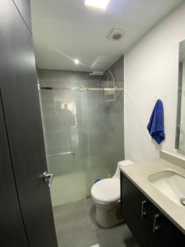 Departamento 3 Dormitorios - Tomás de Berlanga y 6 de Diciembre