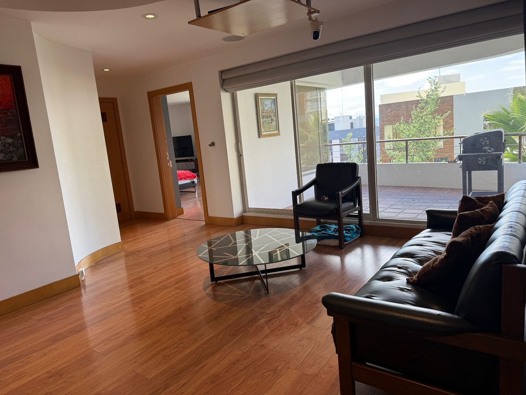 Departamento en Venta con Hermosa Vista Sector Quito Tenis