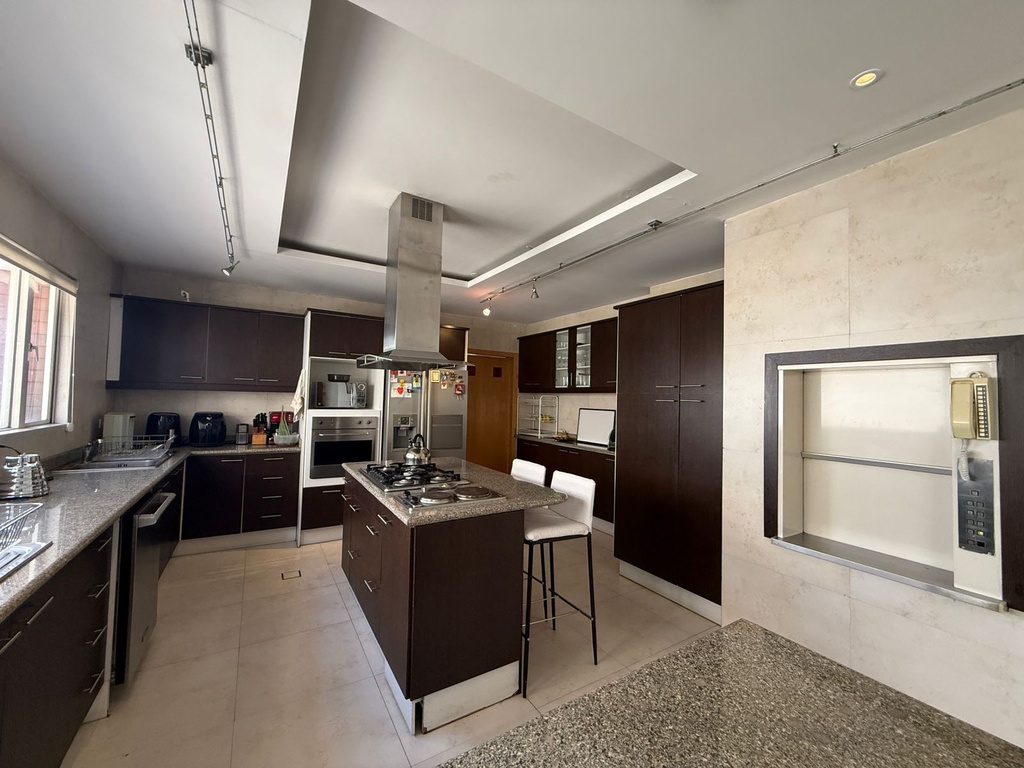 Departamento en Venta con Hermosa Vista Sector Quito Tenis