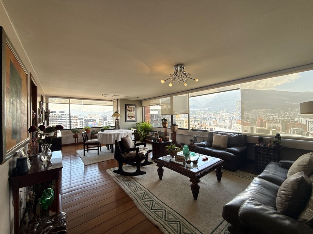 Departamento Amplio de 3 Dormitorios en Venta Sector El Batán