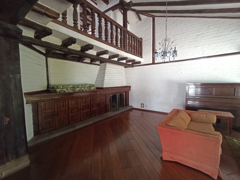 Casa en Alquiler con Excelente Ubicación  Sector Cumbayá