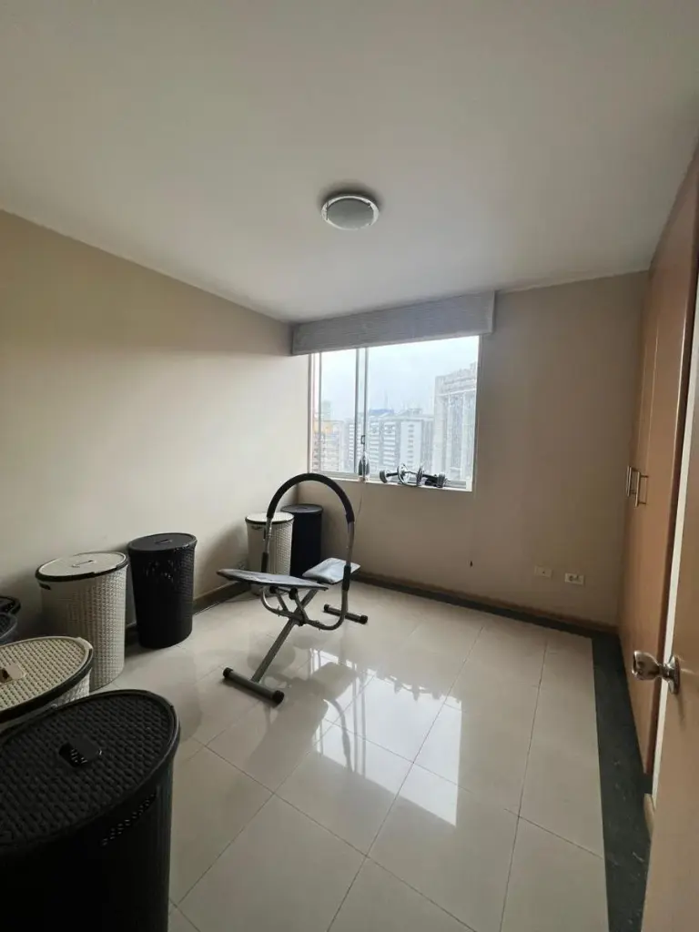 Departamento de 3 Dormitorios de Oportunidad - La Carolina