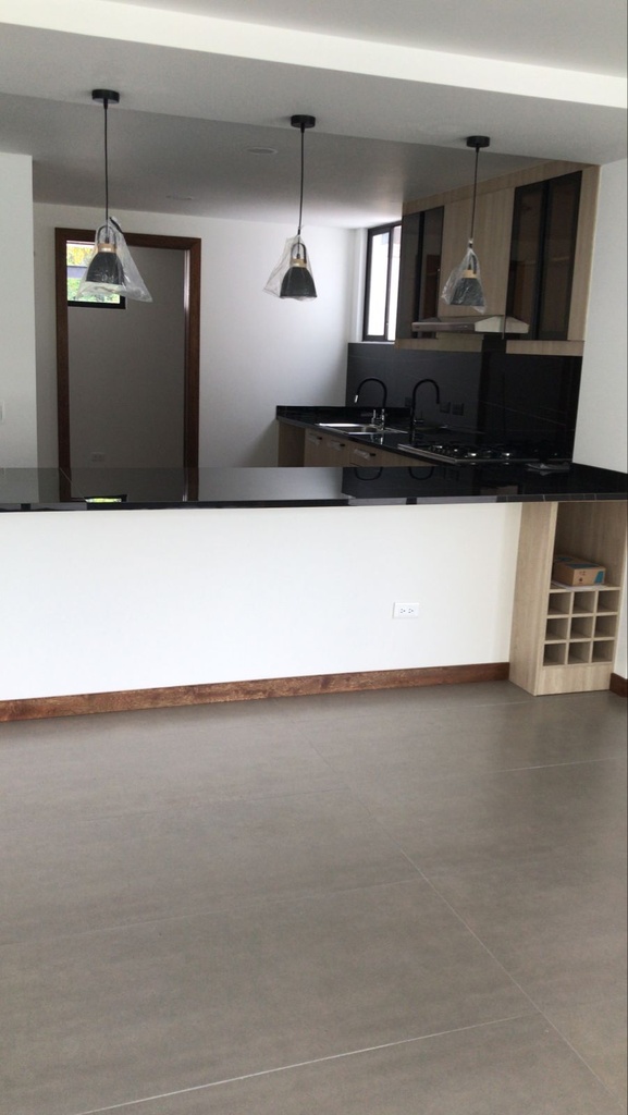 Casa en Venta a Estrenar Sector Tumbaco