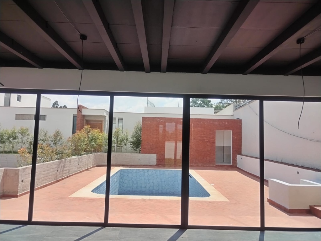 Casa en Venta a Estrenar Sector Tumbaco