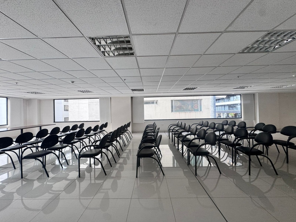  Oficina Moderna en Alquiler Sector República del Salvador