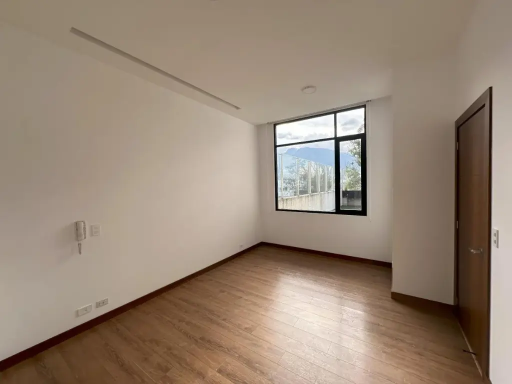 Bellavista - Renta Moderno Departamento Dos Dorm. - Bodega y 2 Parqueaderos! Terraza de 55 mts