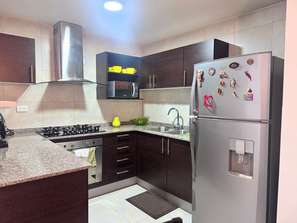 Departamento con Excelente Ubicación en Venta Sector República del Salvador