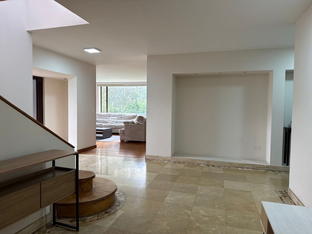 Departamento con Hermosa Vista en Alquiler Sector Monteserrin