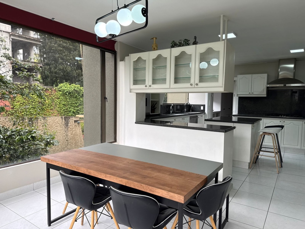 Departamento con Hermosa Vista en Alquiler Sector Monteserrin