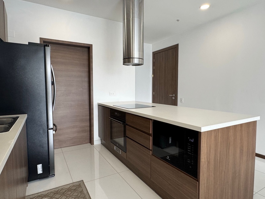 Departamento Amplio de 3 Dormitorios en Alquiler Sector La Carolina