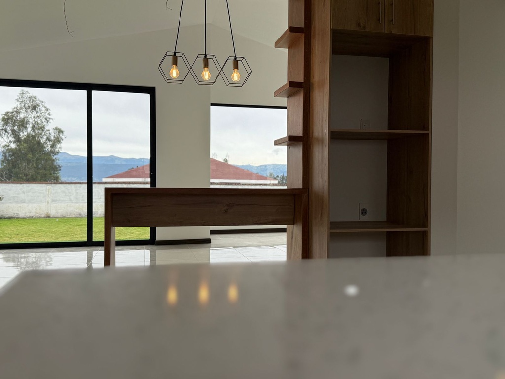 Casa Nueva en Venta de 3 Dormitorios Sector Alangasí la Floresta de la Merced