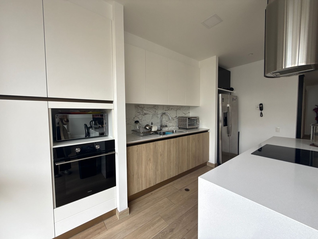 Casa Moderna en Venta Sector Cumbayá 