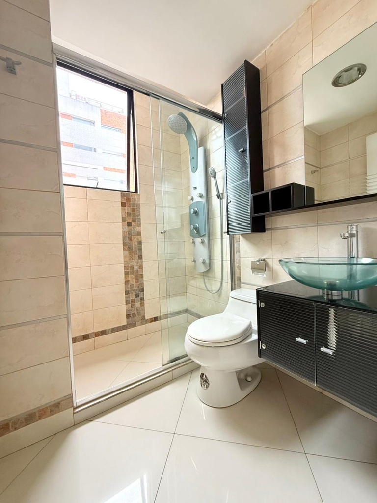 Departamento con Excelente Ubicación en Alquiler Sector La Carolina