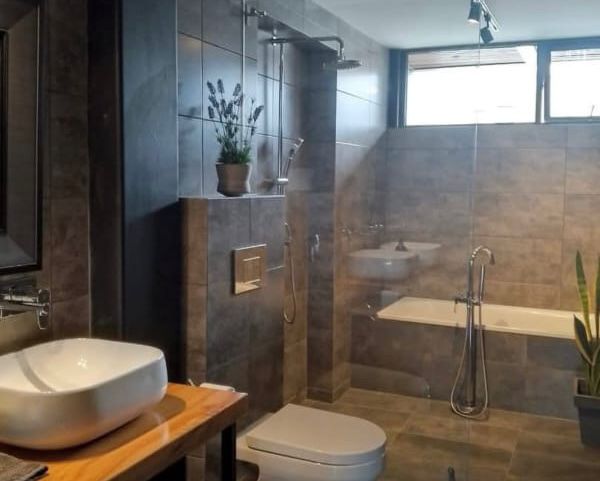 Casa en Alquiler Moderna Sector Lumbisí