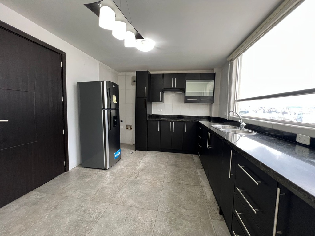 Suite con Hermosa Vista en Venta Sector Rumipamba