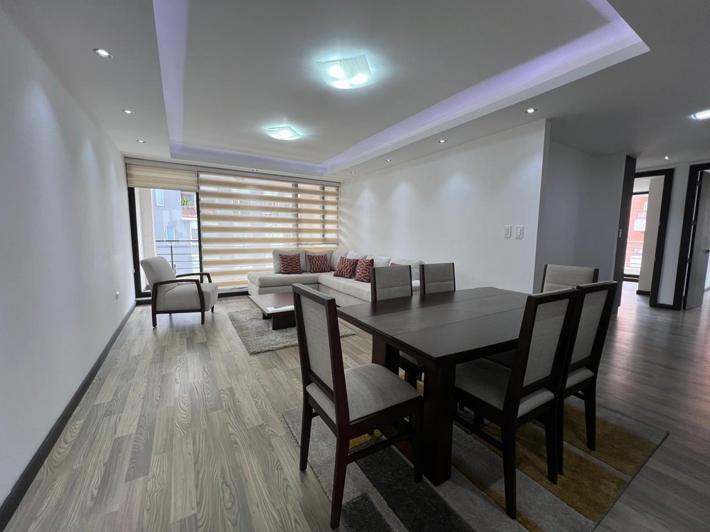 Departamento con Excelente Ubicación en Alquiler Sector Bosmediano