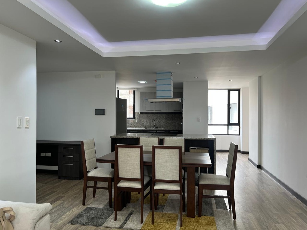 Departamento con Excelente Ubicación en Alquiler Sector Bosmediano