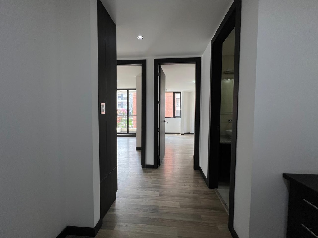 Departamento con Excelente Ubicación en Alquiler Sector Bosmediano