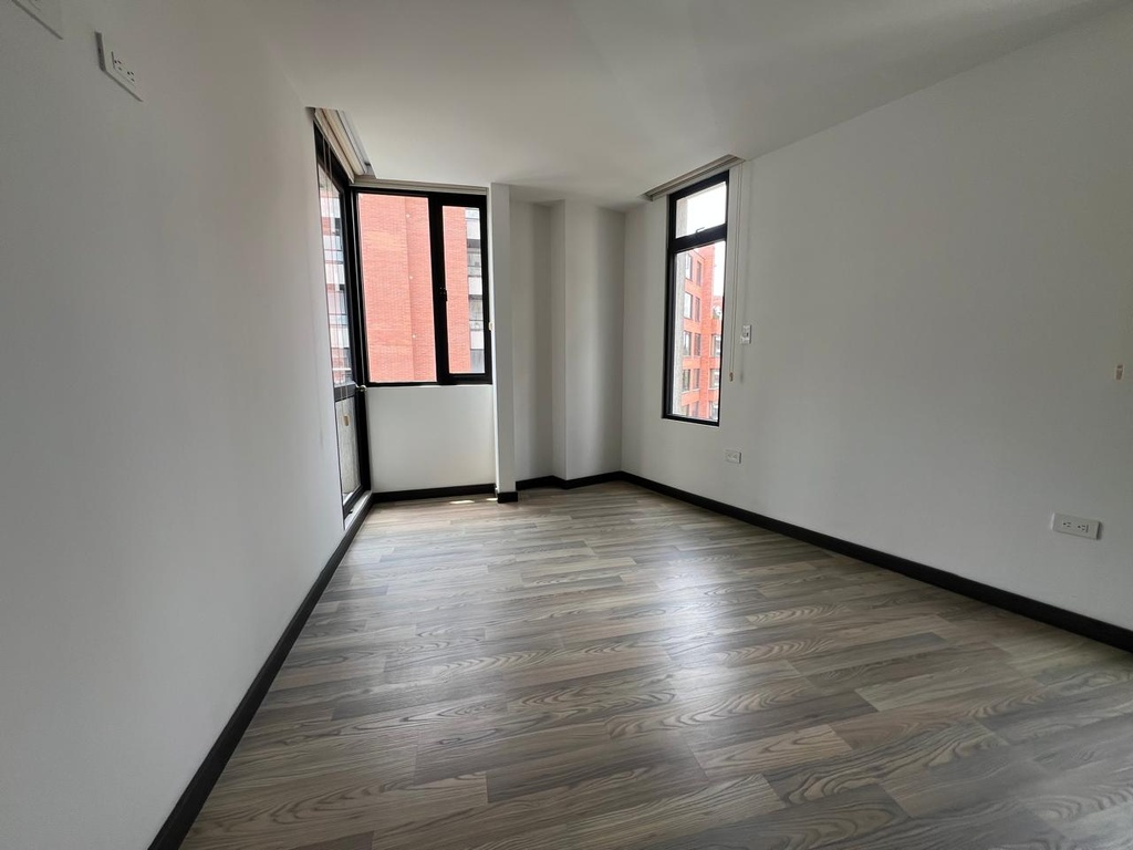 Departamento con Excelente Ubicación en Alquiler Sector Bosmediano