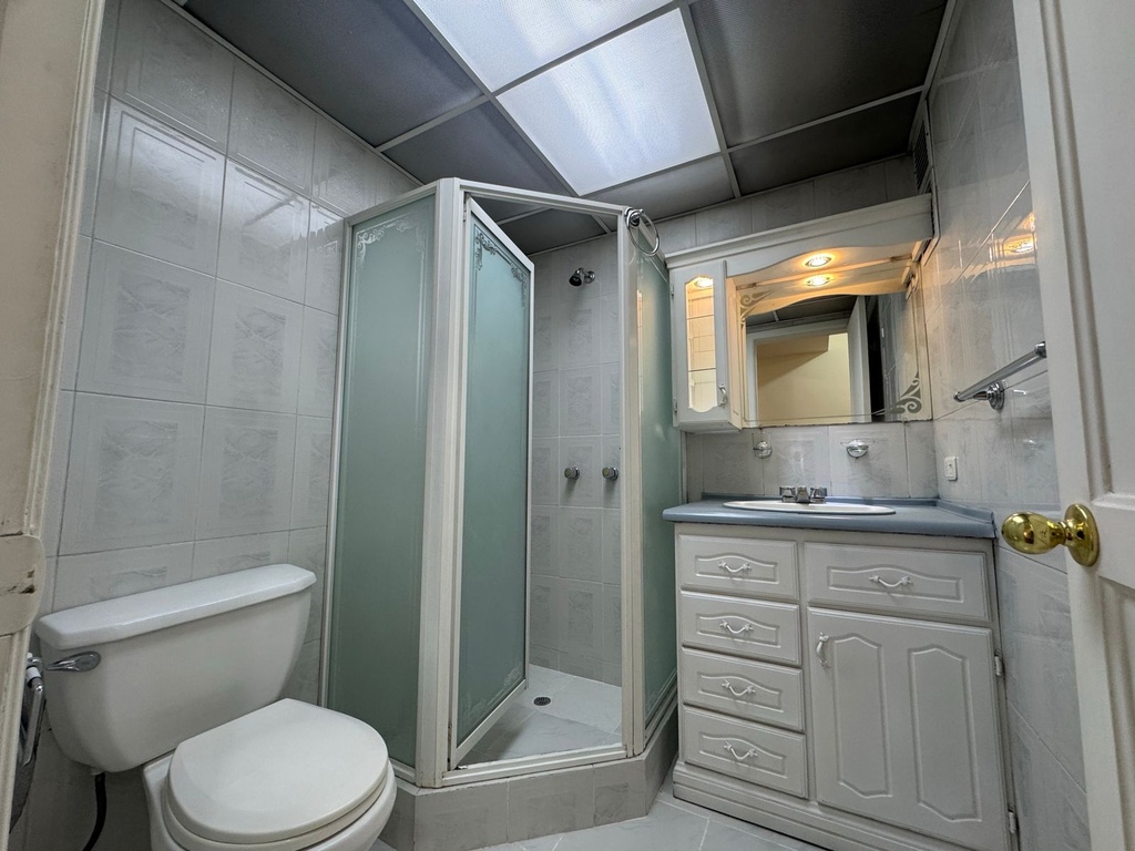 Departamento Amplio de 3 Dormitorios en Venta Sector San Carlos