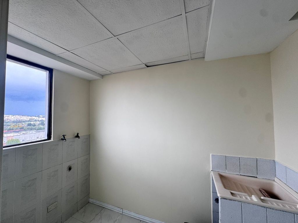 Departamento Amplio de 3 Dormitorios en Venta Sector San Carlos