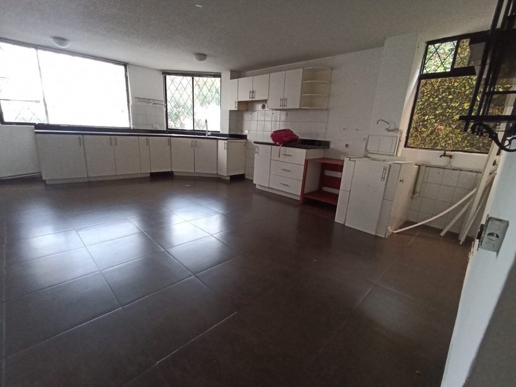Venta de Departamento con Excelente Ubicación en el sector Iñaquito