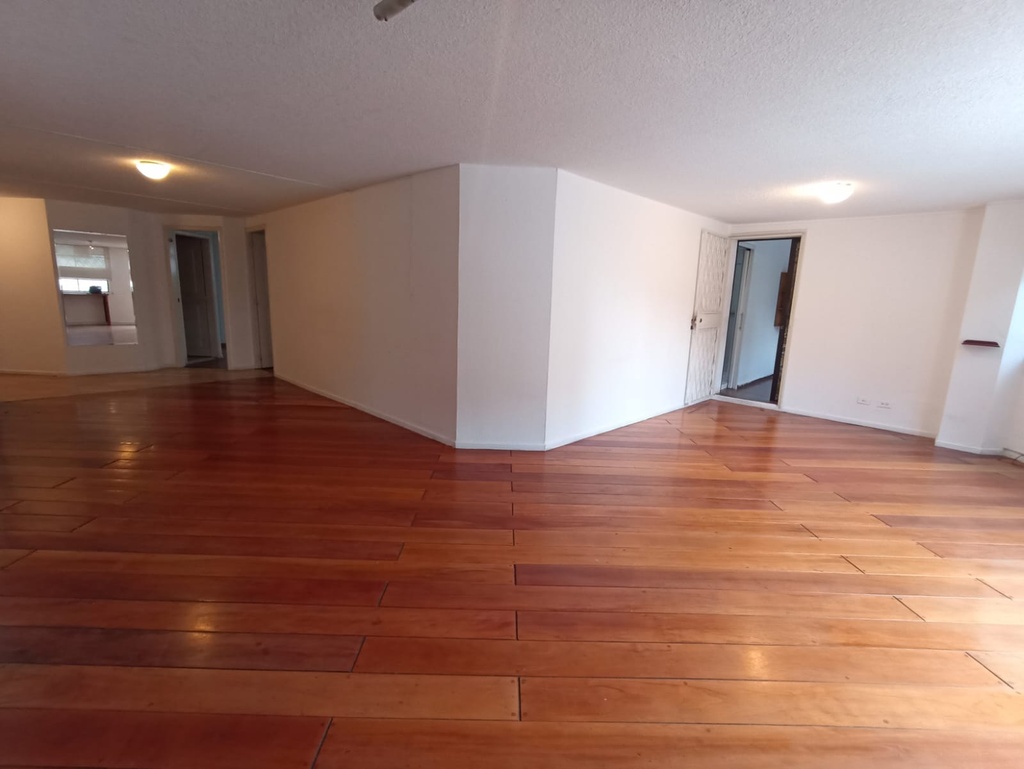Venta de Departamento con Excelente Ubicación en el sector Iñaquito