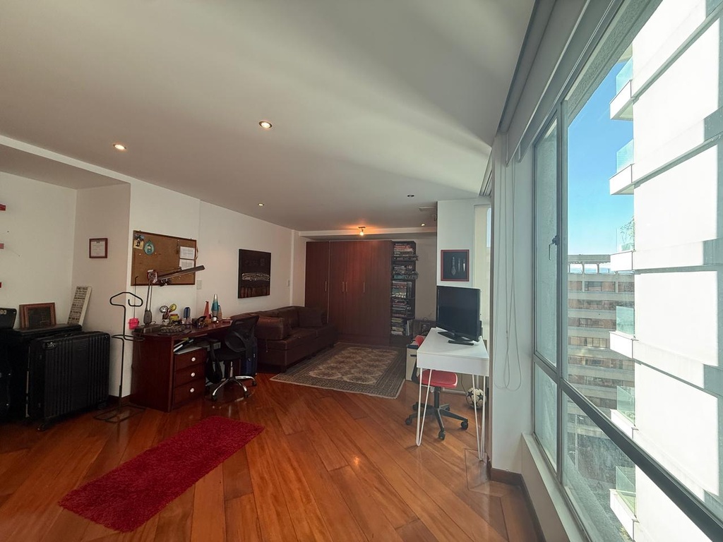 Departamento con Hermosa Vista en Venta Sector González Suárez 