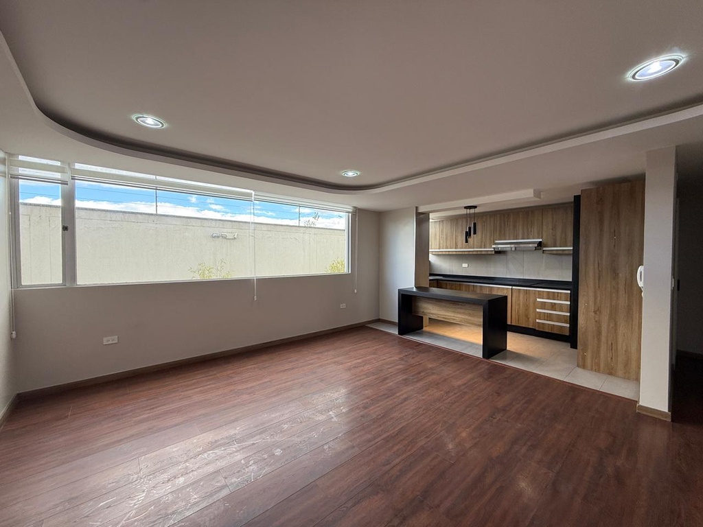 Departamento en venta con 3 Dormitorios en el sector El Inca