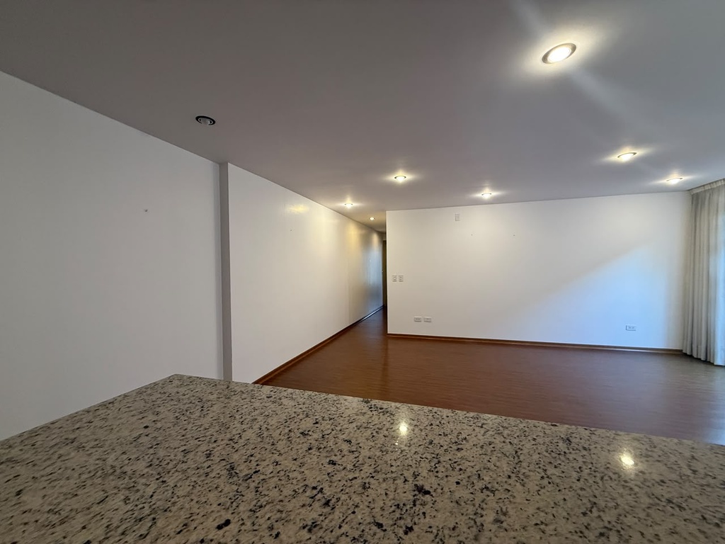 Departamento de 2 Dormitorios en Venta Sector Monteserrin