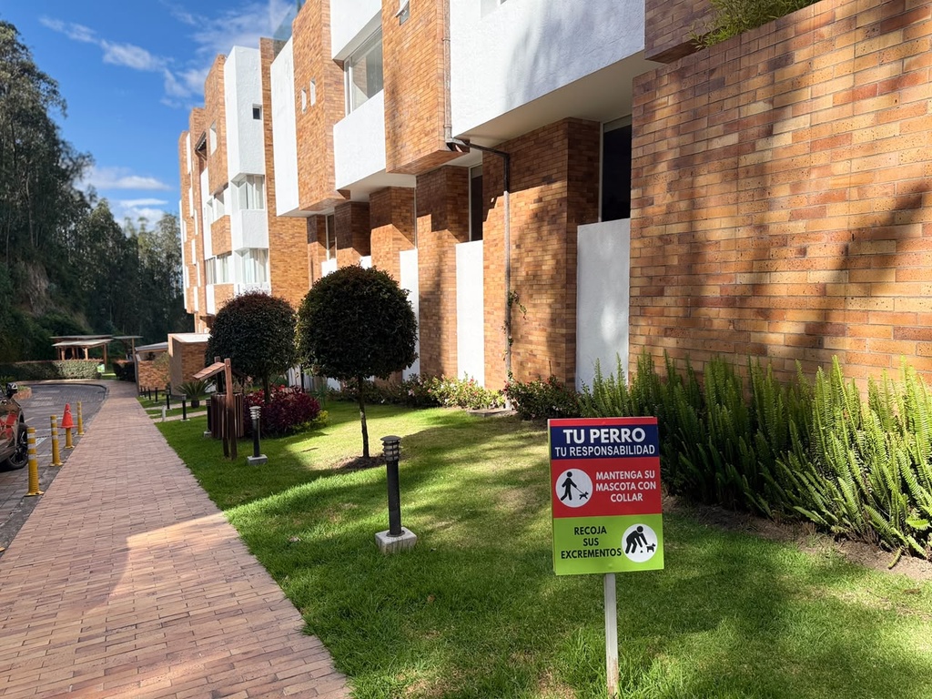 Departamento de 3 Dormitorios en Venta Sector Monteserrin