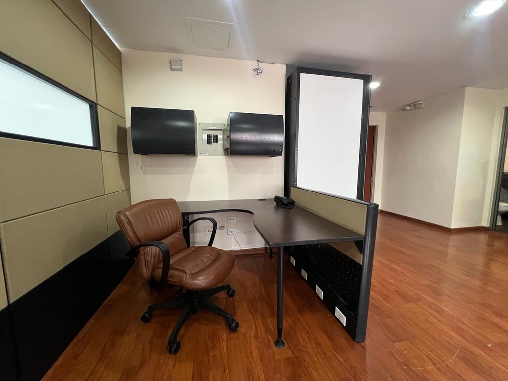 Oficina con Ubicación Estratégica en Alquiler Sector La Coruña 
