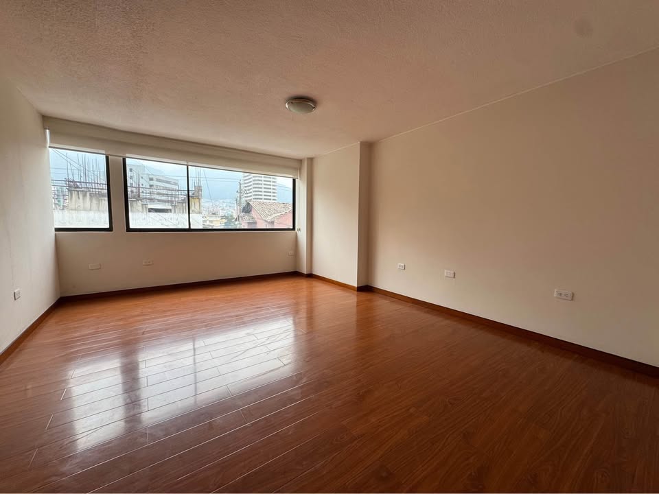 Departamento en venta sector Orellana y Diego de Almagro