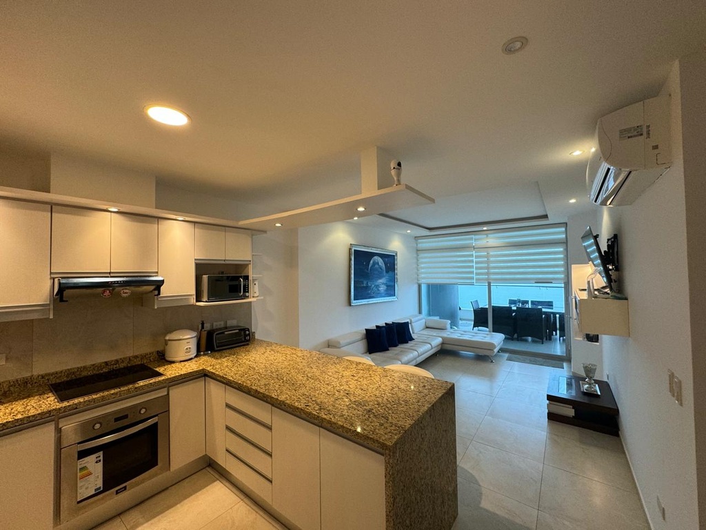 Departamento Amplio de 2 Dormitorios en Venta Sector La Carolina
