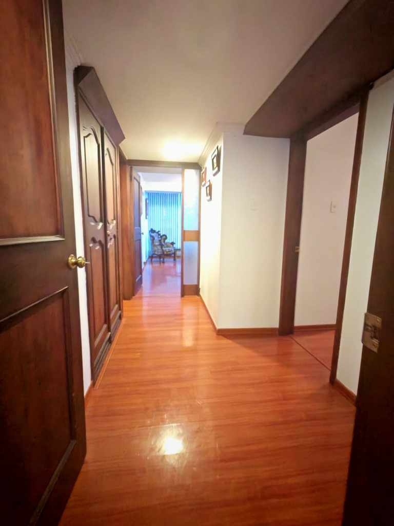 Departamento con Excelente Ubicación en Alquiler Sector República del Salvador 