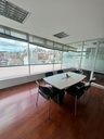 Oficina con Hermosa Vista en Alquiler Sector Orellana 