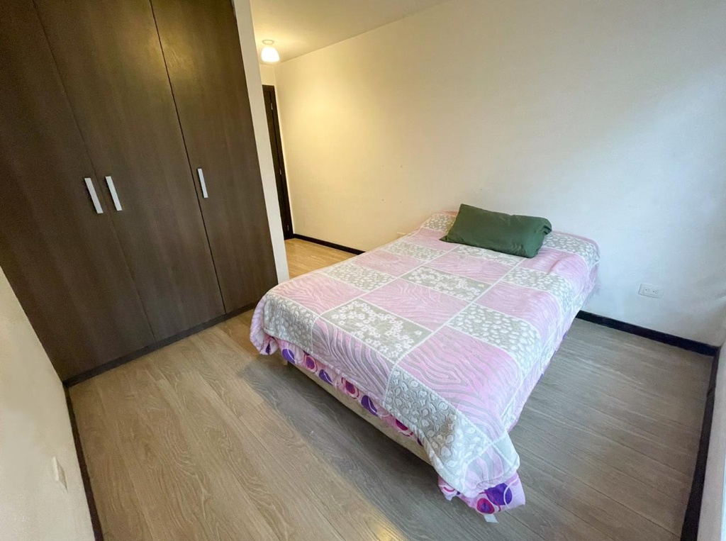 Departamento Amplio de 2 Dormitorios en Venta Sector Bosmediano