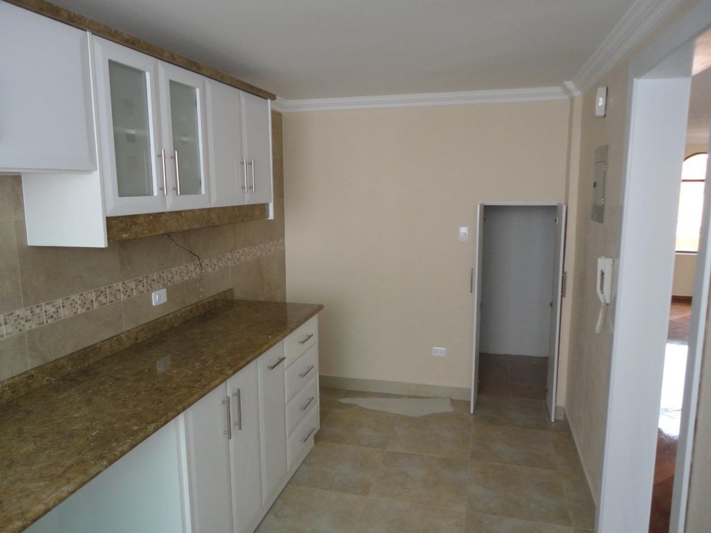 Casa con Excelente Ubicación en Venta Sector Carcelén