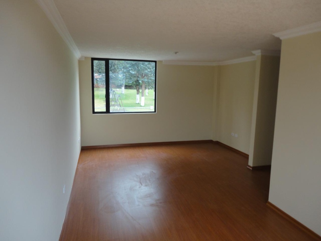 Casa con Excelente Ubicación en Venta Sector Carcelén