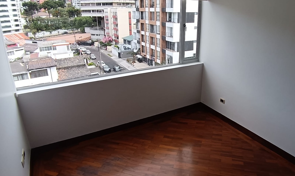 Departamento con Ubicación Estratégica en Alquiler Sector La Carolina