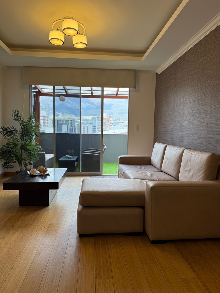 Suite de Oportunidad en Venta Sector La Carolina