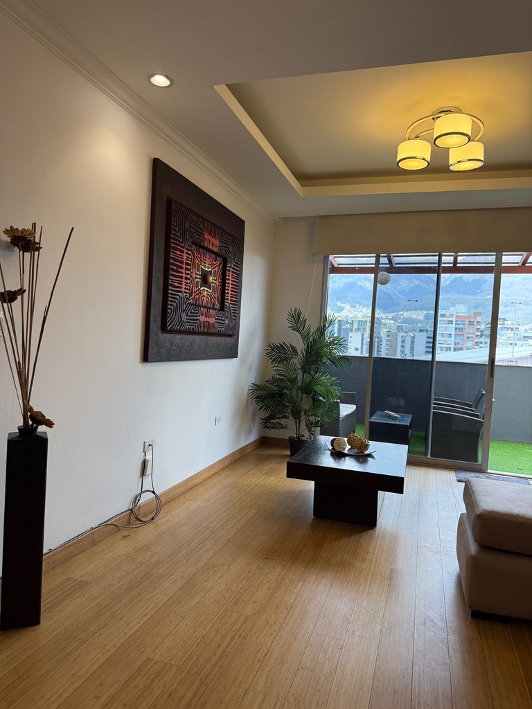 Suite de Oportunidad en Venta Sector La Carolina