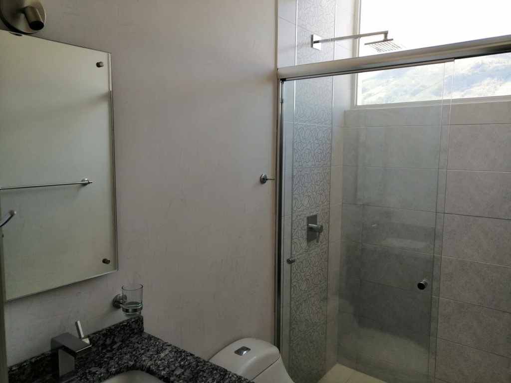 Departamento con Hermosa Vista en Venta Sector La Carolina